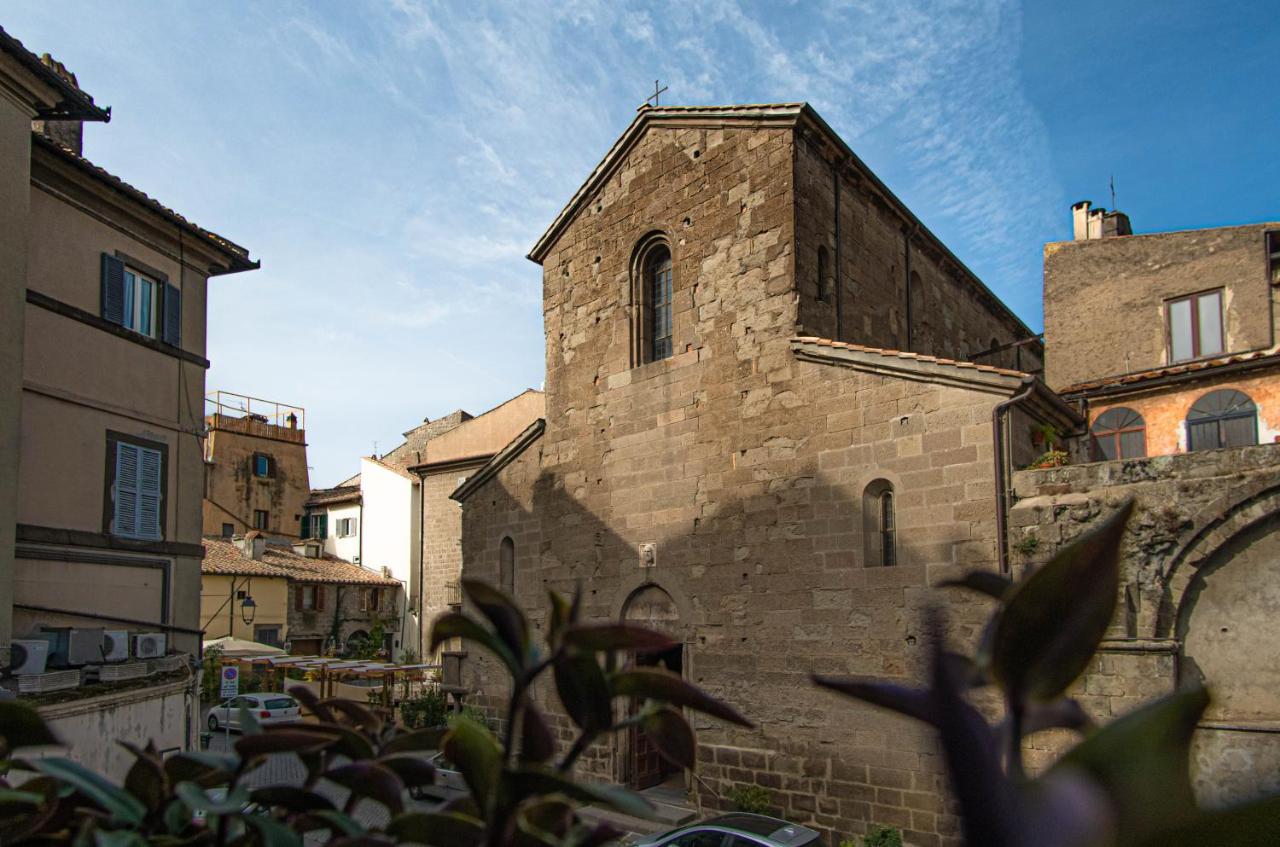 Appartamento Piazza Santa Maria Nuova Витербо Экстерьер фото